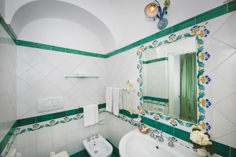 Hotel Alfonso A Mare 3*